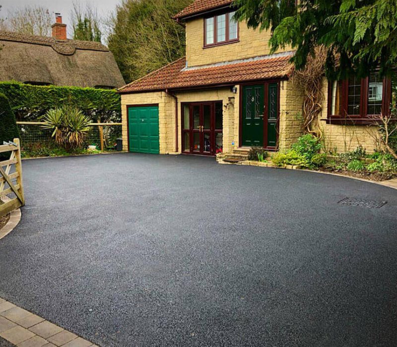 Proud to provide Portsmouth tarmac driveways like this one.